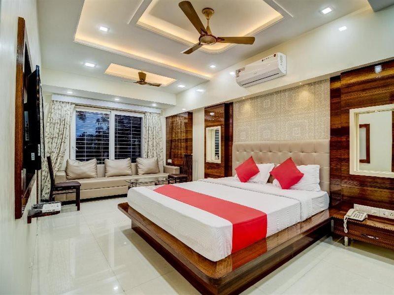 Collection O 47512 Eleven Petals Resort อลีบาก ภายนอก รูปภาพ