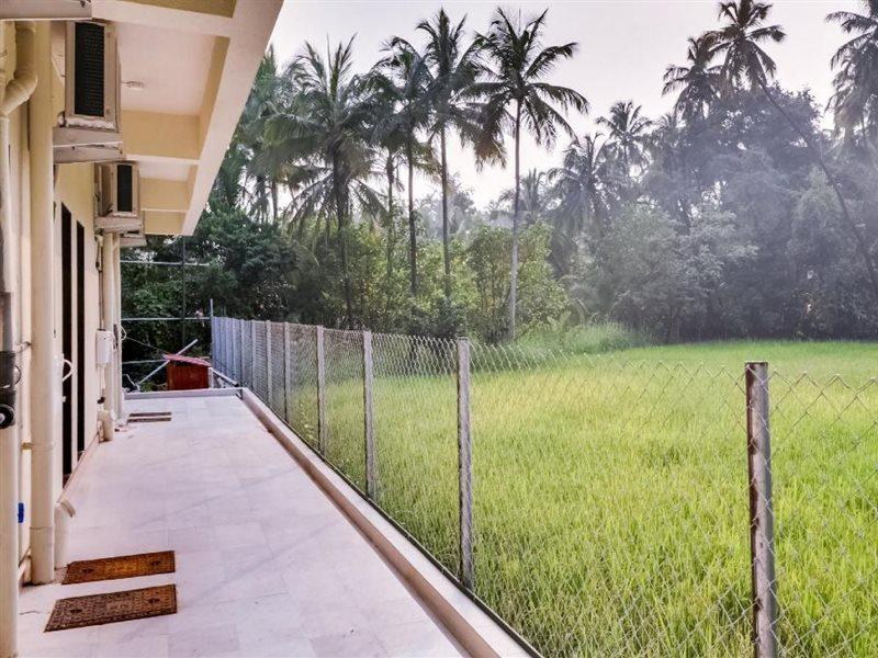 Collection O 47512 Eleven Petals Resort อลีบาก ภายนอก รูปภาพ